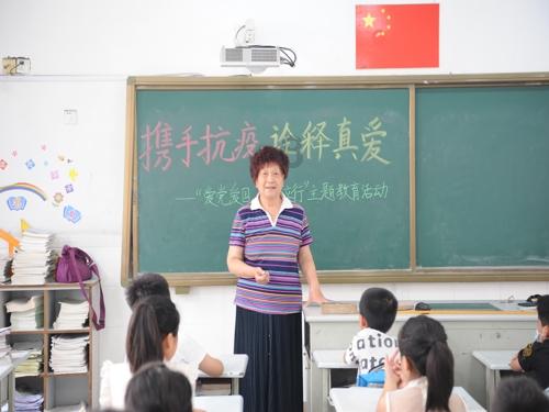 苏伊士运河堵塞或致百亿美元损失，该找谁“算账”？游戏画面